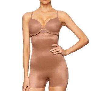 SKIMS Barely There Shapewear High-Waisted Shortie Shorts Size S NEW SIENNA